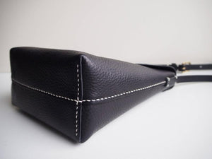 Crossbody Bag - Medium / Black