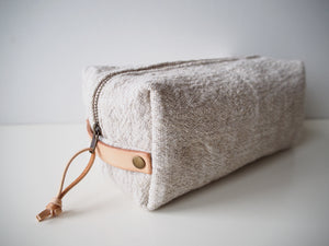 Linen Wash Bag (M) - Plain / Natural Leather