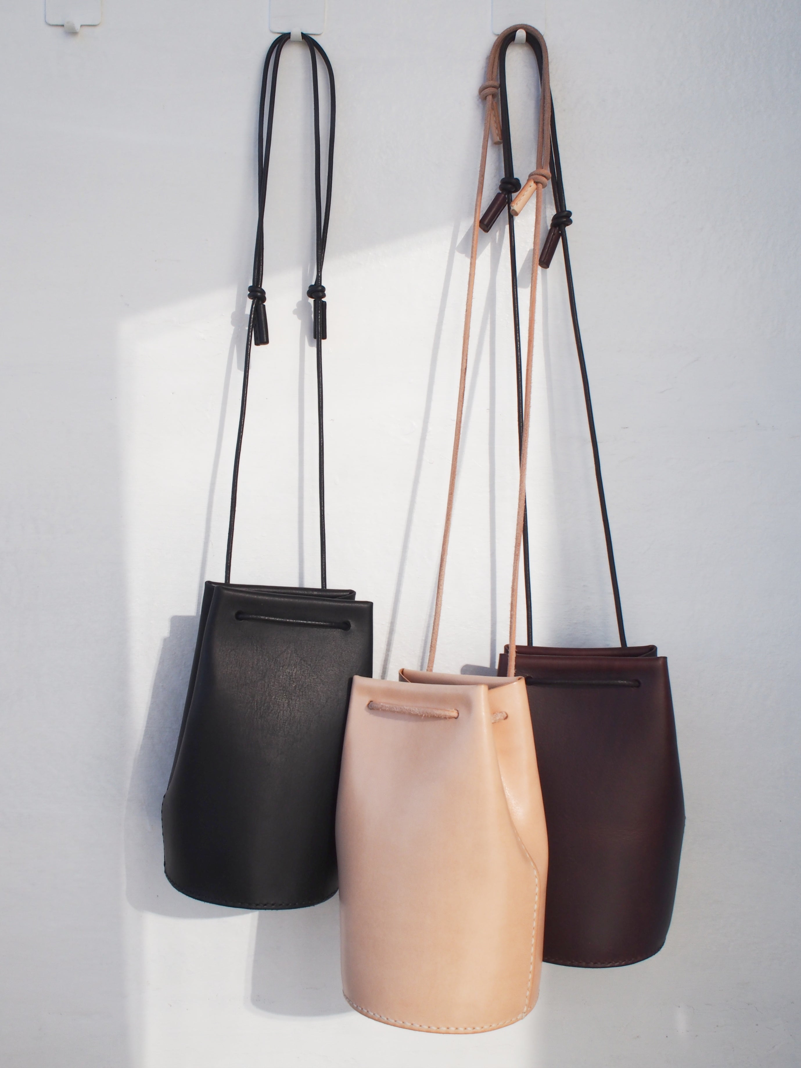 mini bucket bag  black – Avenue Boutique